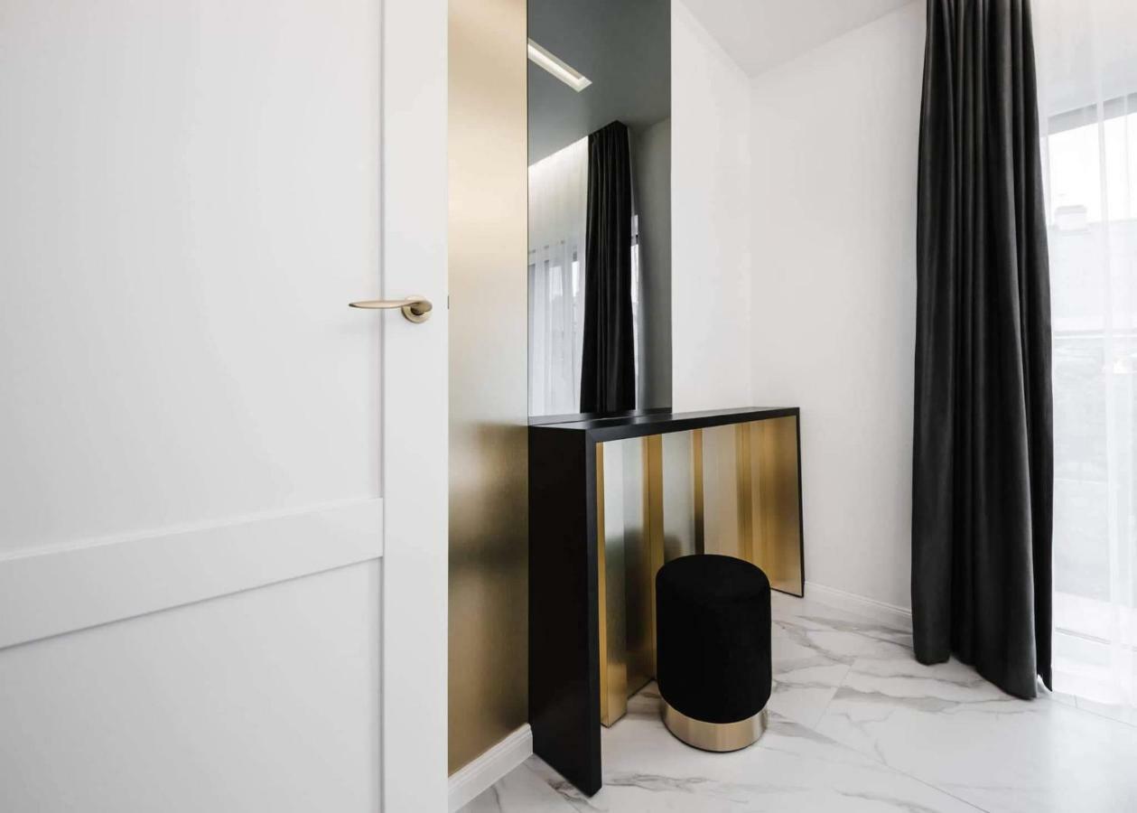 Luxury Suites Kaunas, Self-Check In Εξωτερικό φωτογραφία