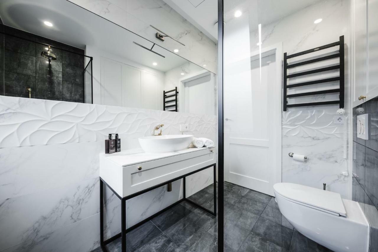 Luxury Suites Kaunas, Self-Check In Εξωτερικό φωτογραφία